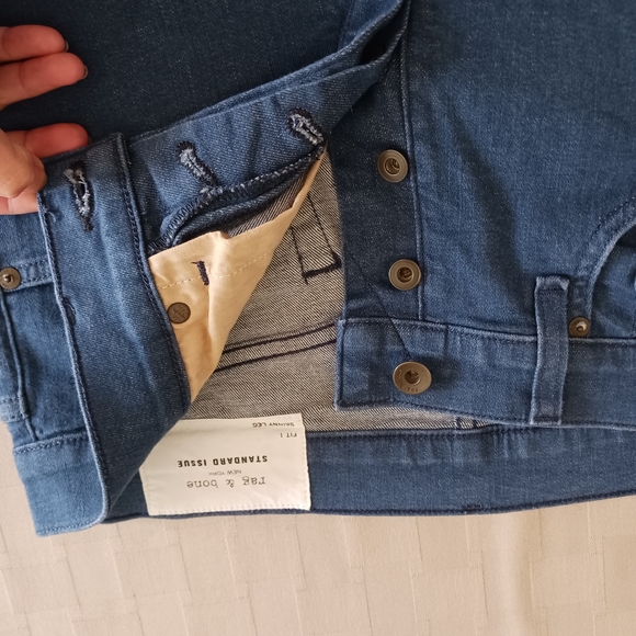 Rag & Bone Skinny Leg Jean in Rochester Wash - Picture 6 of 13